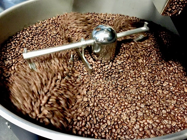 Roasting Levels Explained: Light, Medium, and Dark Roast Coffee